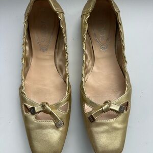 Elegant TOD’S Gold Women's Shoes